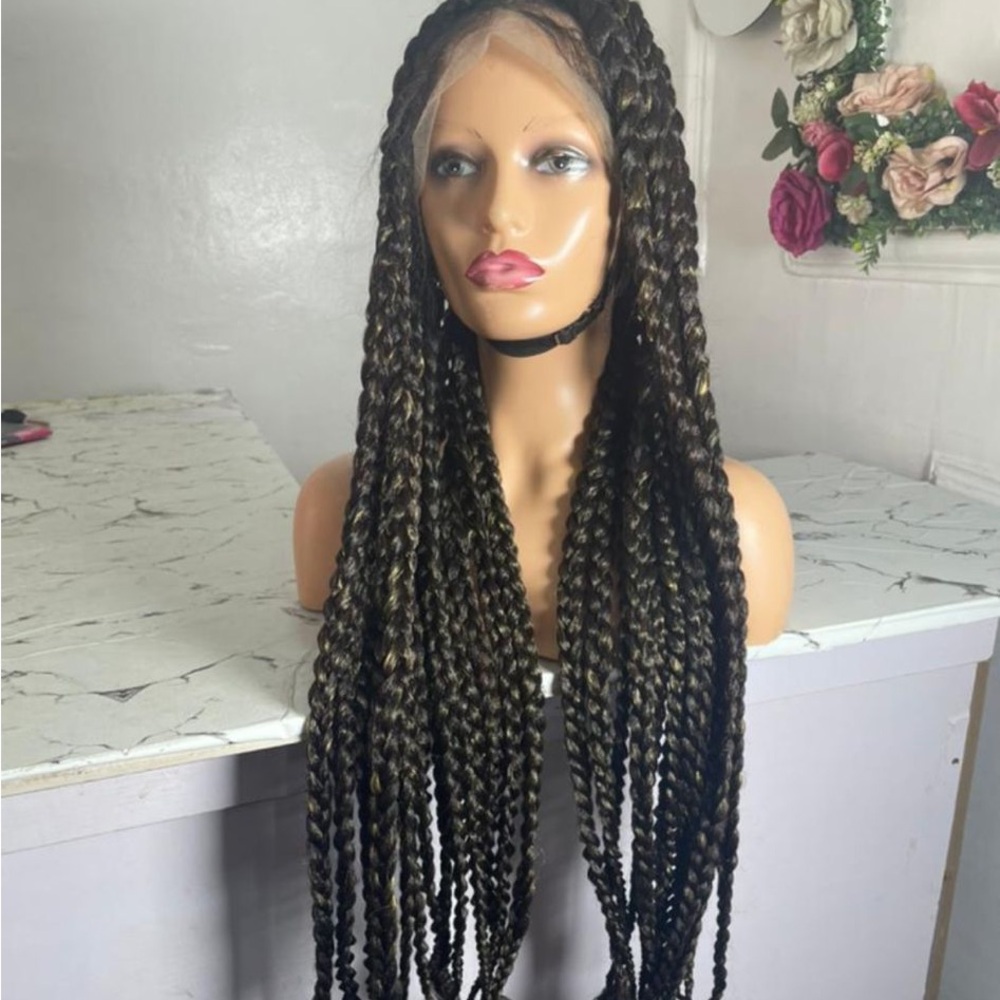 Elegant Braided Wig - Black and Brown